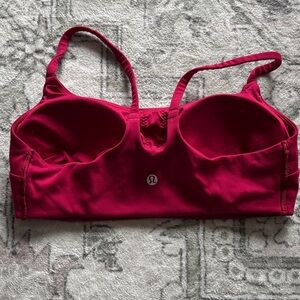 lululemon sports bra